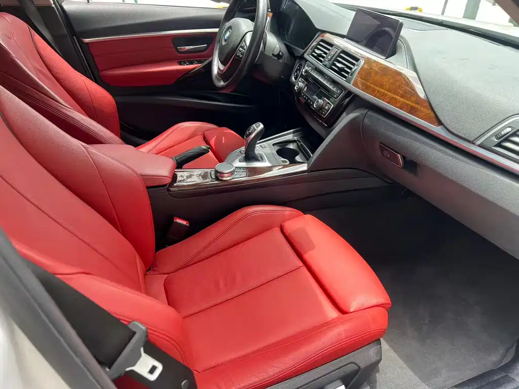 BMW 3 Series — фото 11