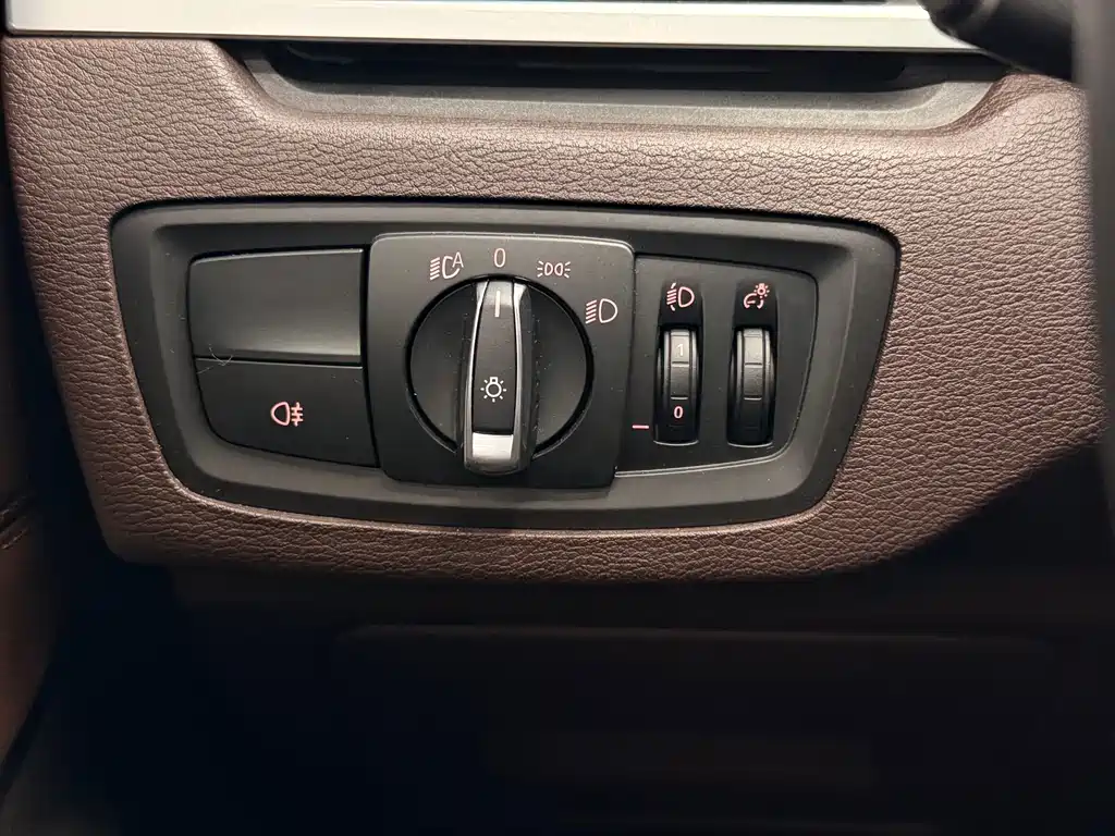 BMW X1 — фото 15