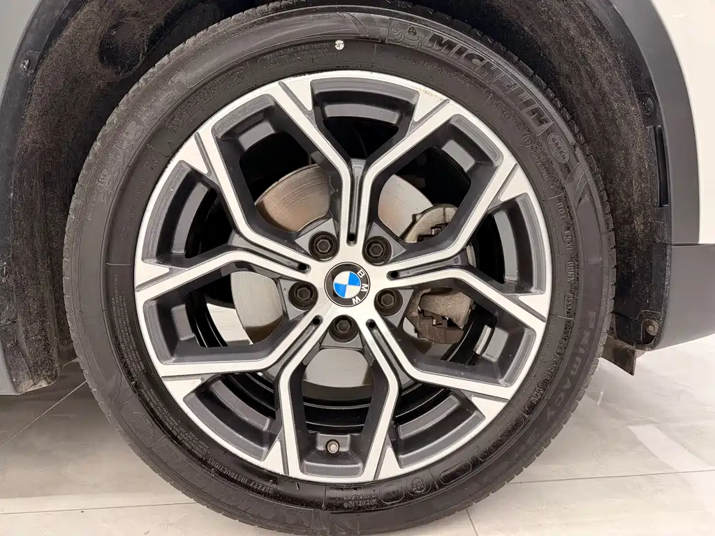 BMW X1 — фото 17