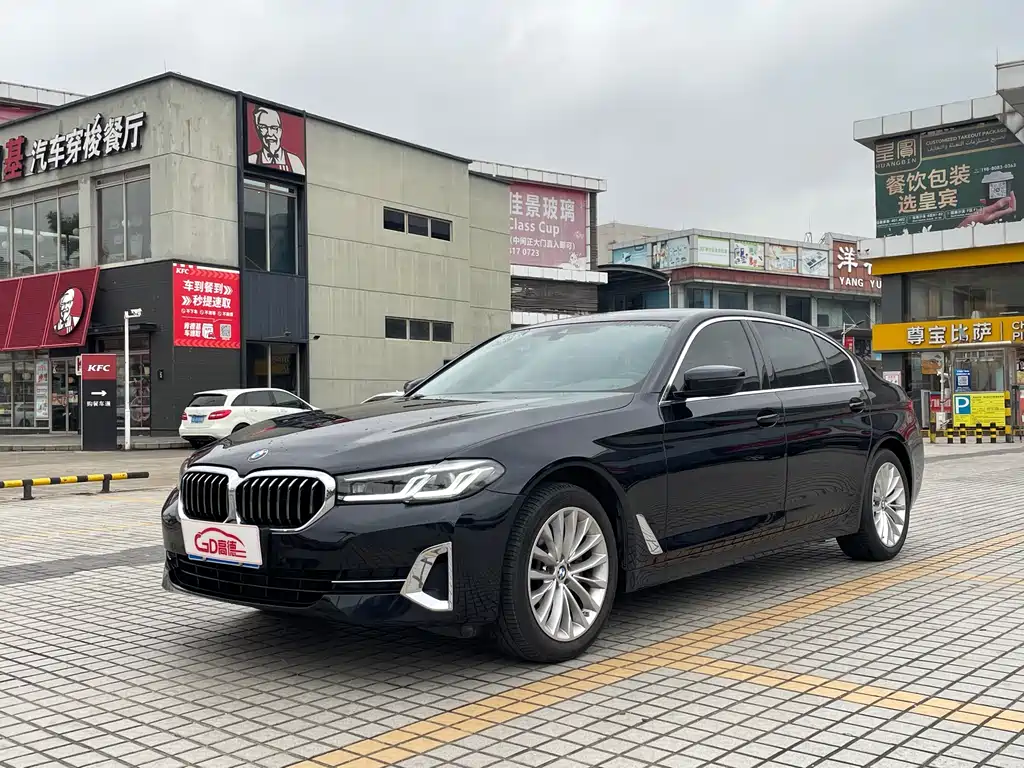 BMW 5 Series — фото 2