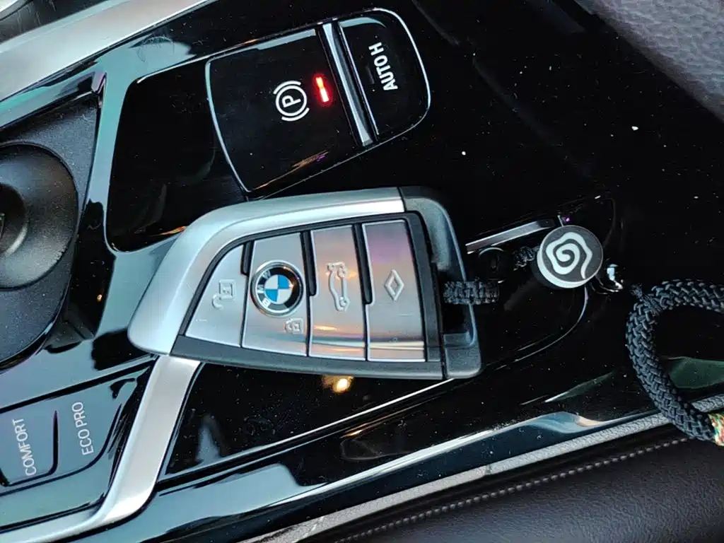 BMW 5 Series — фото 9