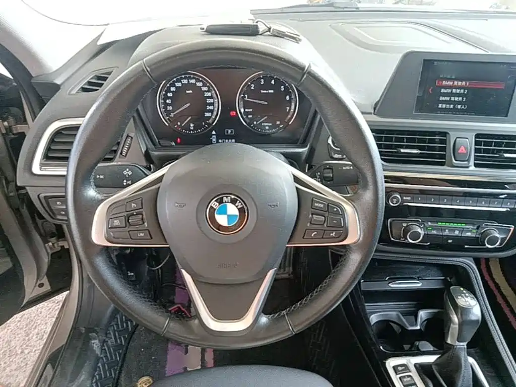 BMW 1 Series — фото 11