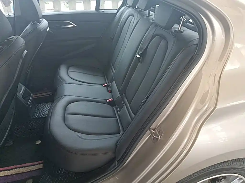 BMW 1 Series — фото 17