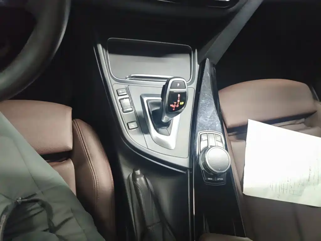 BMW 3 Series — фото 14