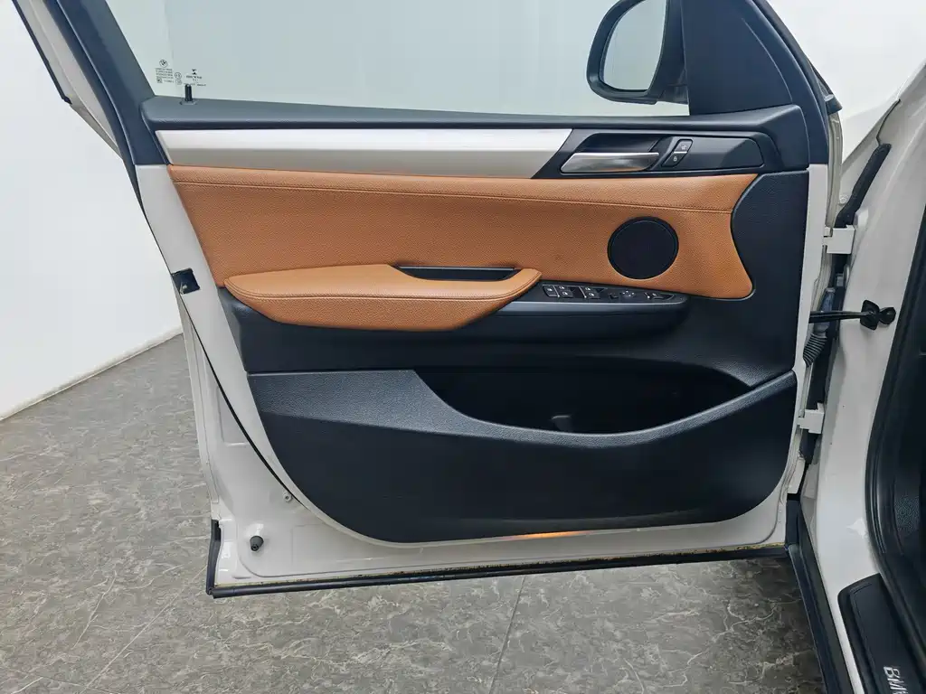 BMW X3 (Import) — фото 19