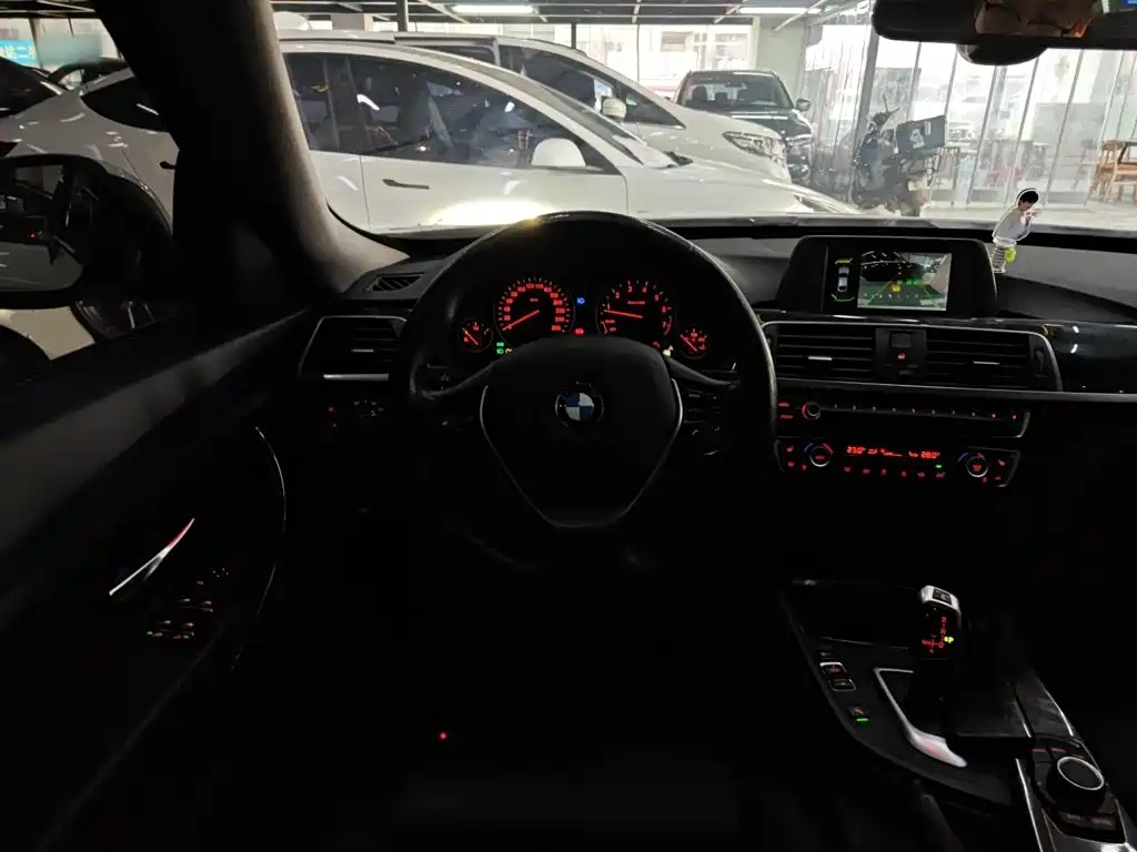 BMW 3 Series GT — фото 7