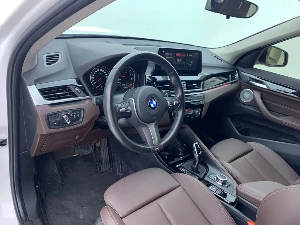 BMW X1 — фото 15