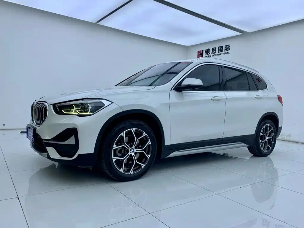 BMW X1 — фото 3