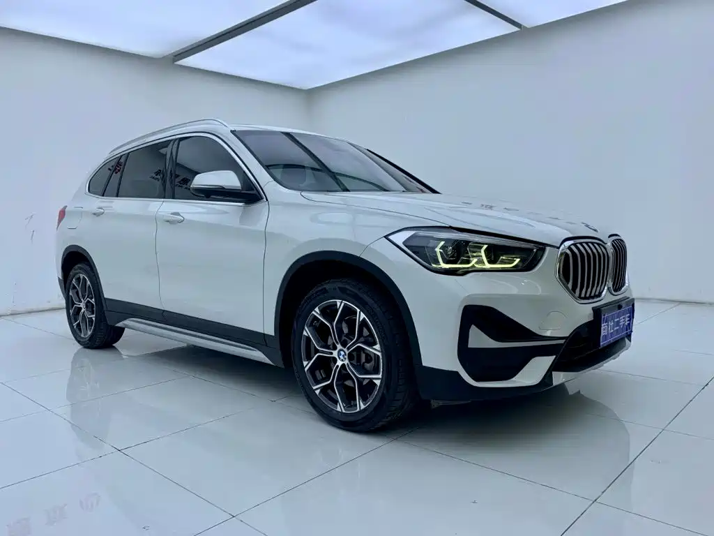BMW X1 — фото 5