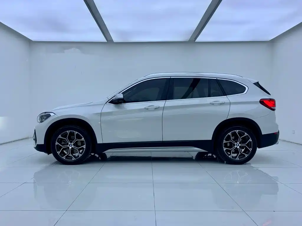 BMW X1 — фото 6