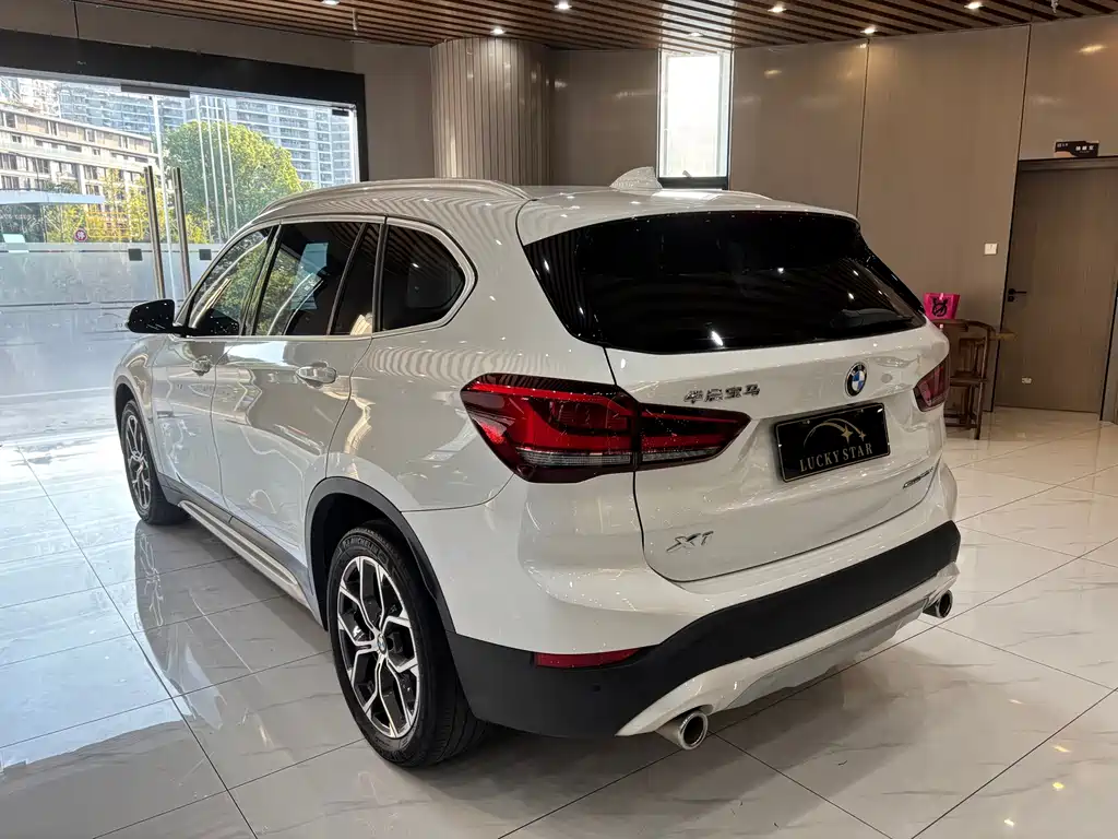 BMW X1 — фото 3