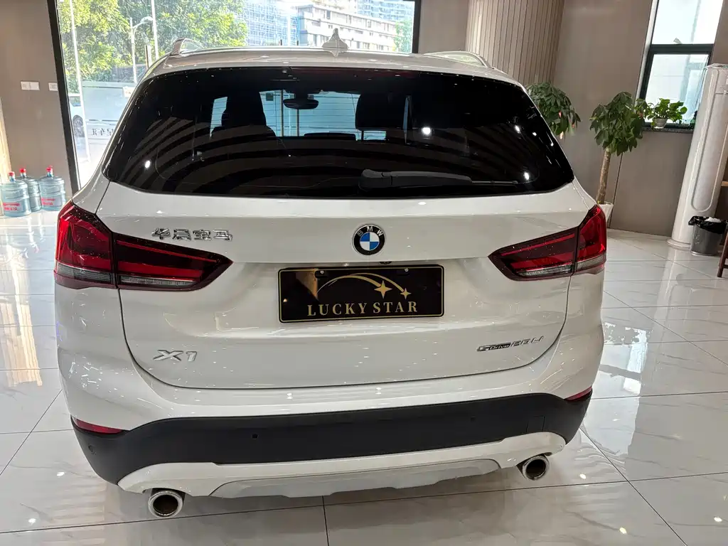 BMW X1 — фото 4