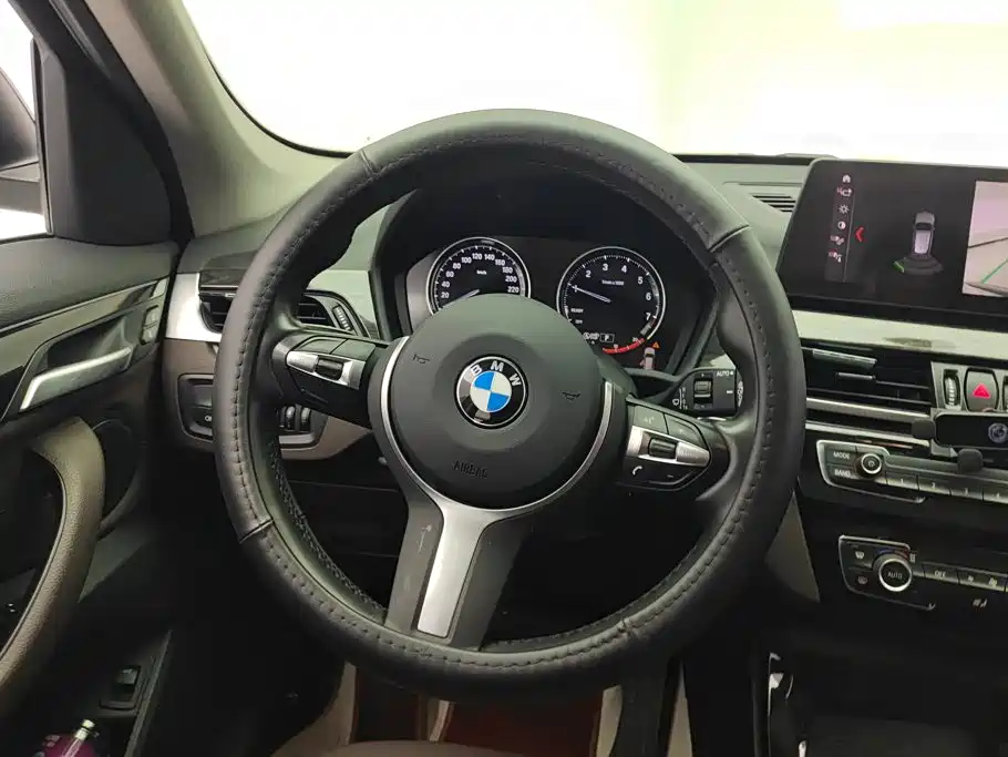 BMW X1 — фото 15