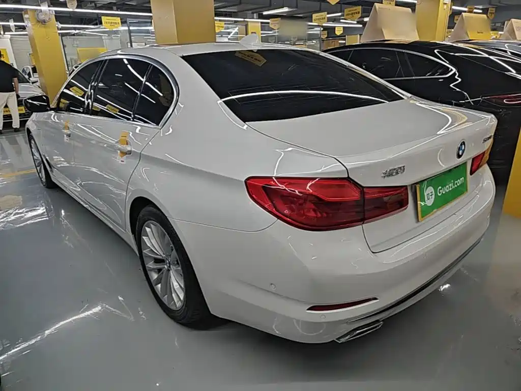 BMW 5 Series New Energy — фото 5