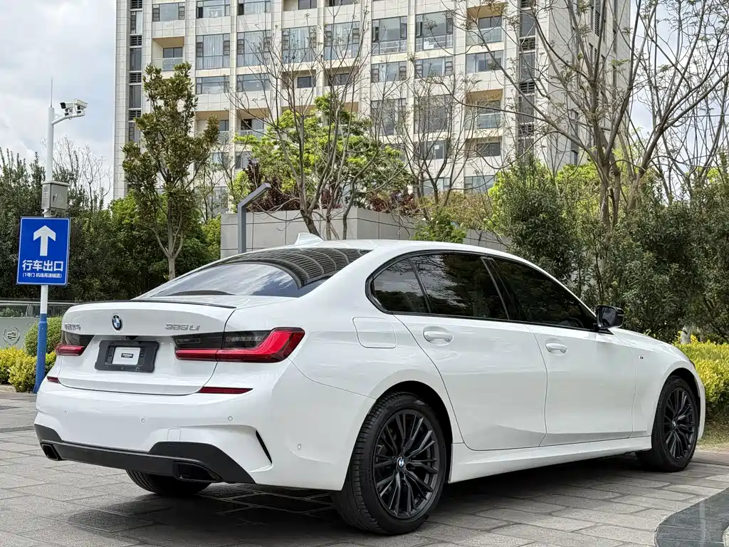 BMW 3 Series — фото 4