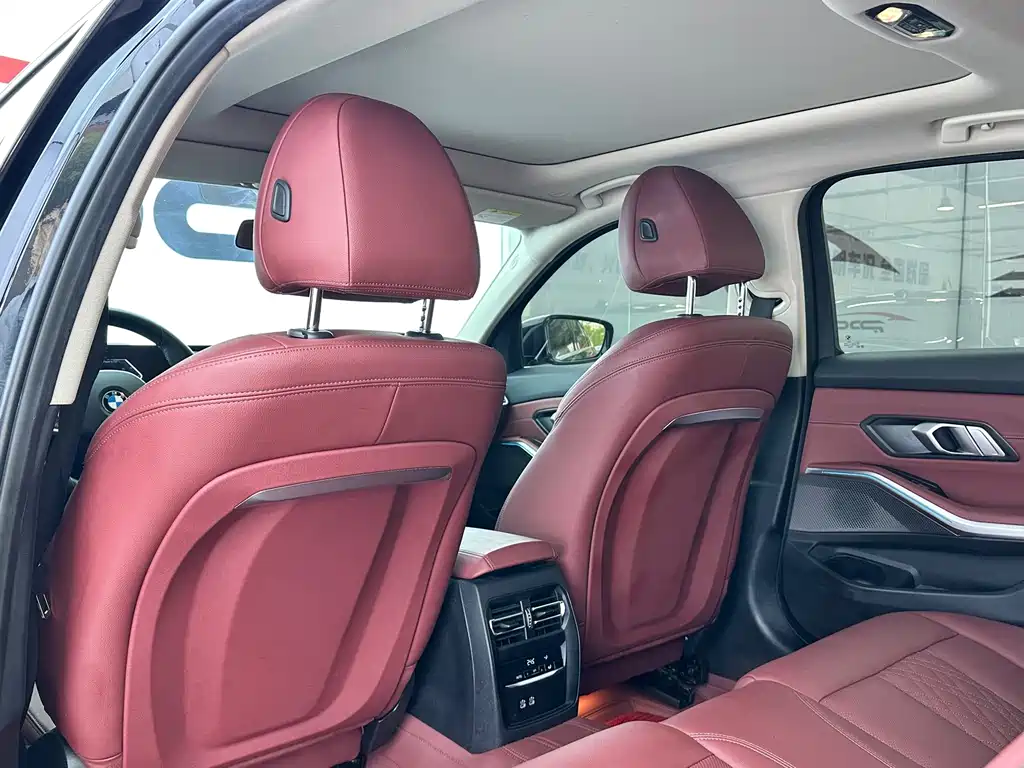 BMW 3 Series — фото 14
