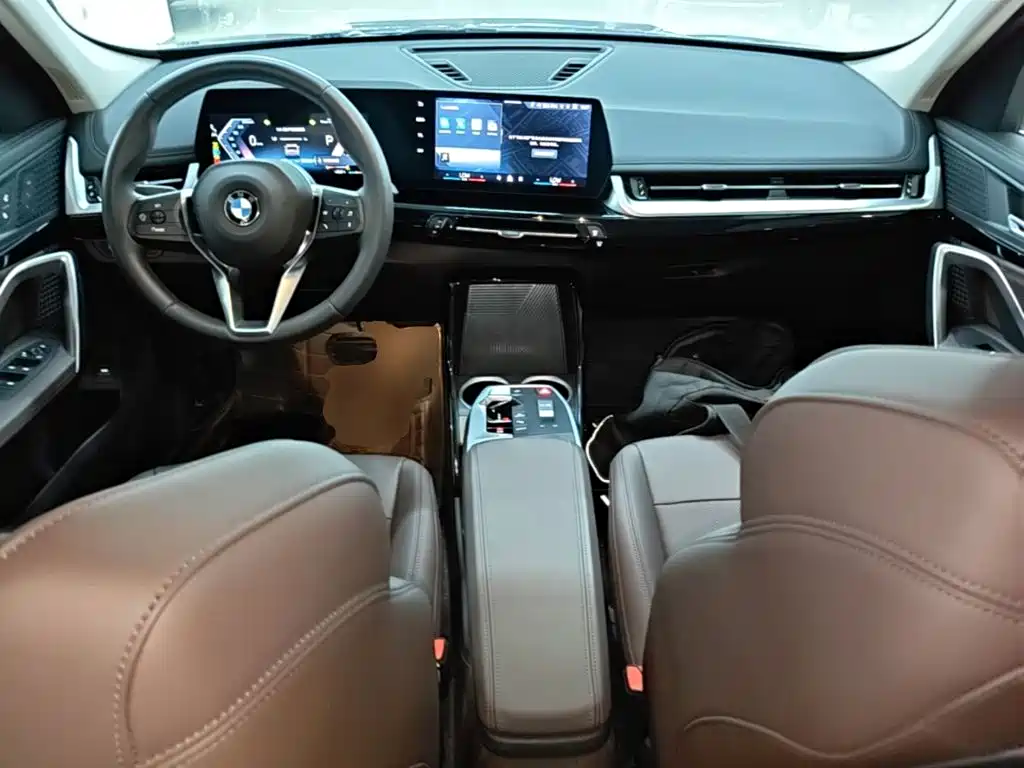 BMW X1 — фото 10