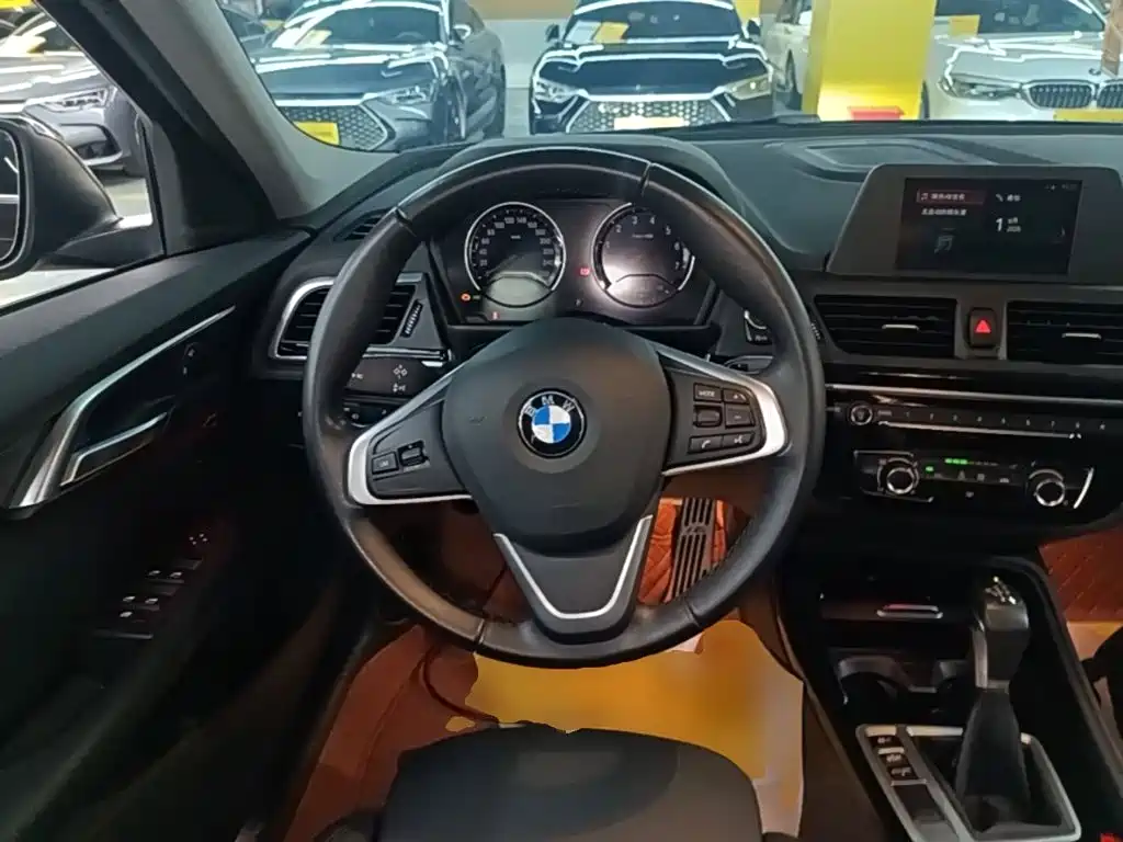 BMW 1 Series — фото 11
