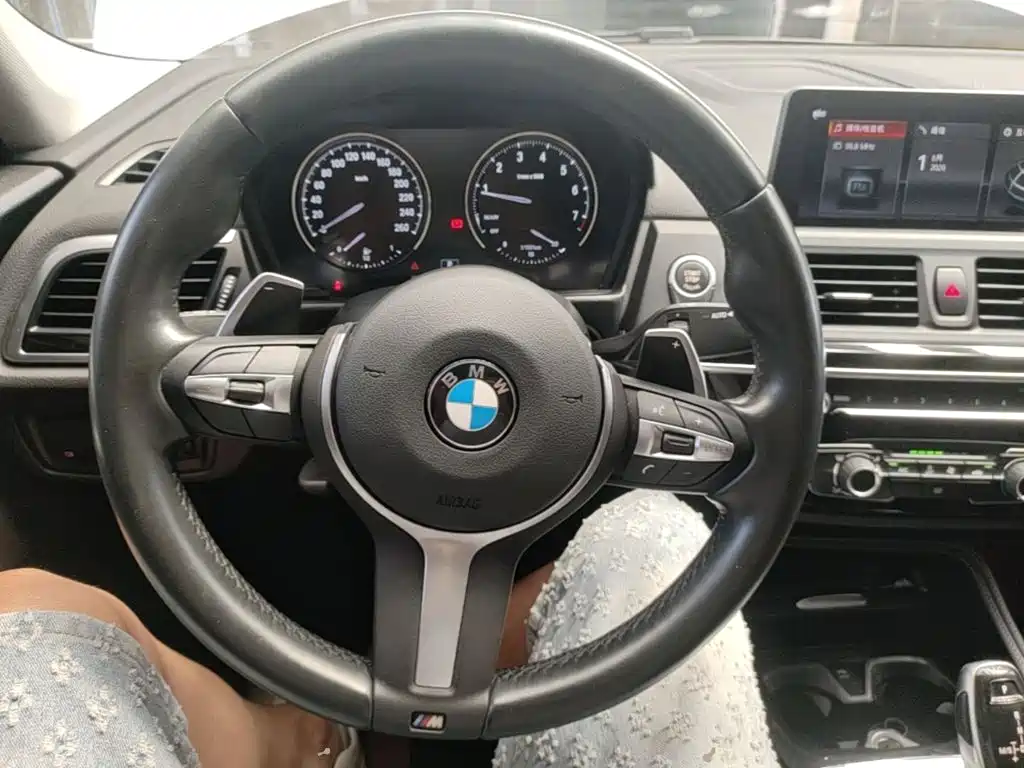 BMW 1 Series — фото 11