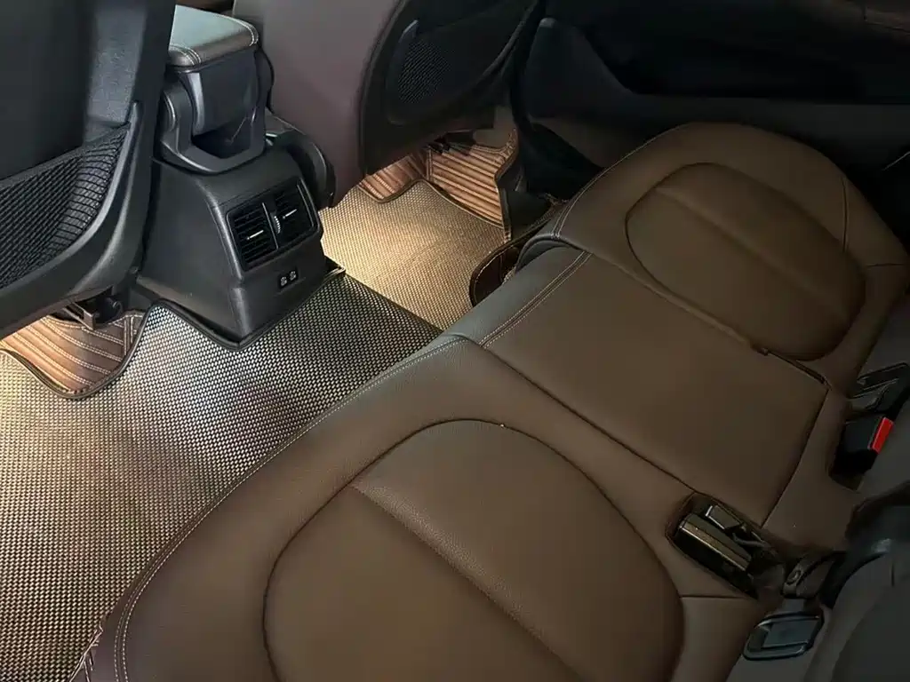 BMW X1 — фото 5