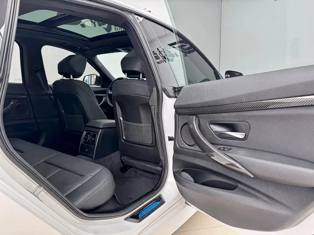 BMW 3 Series GT — фото 10
