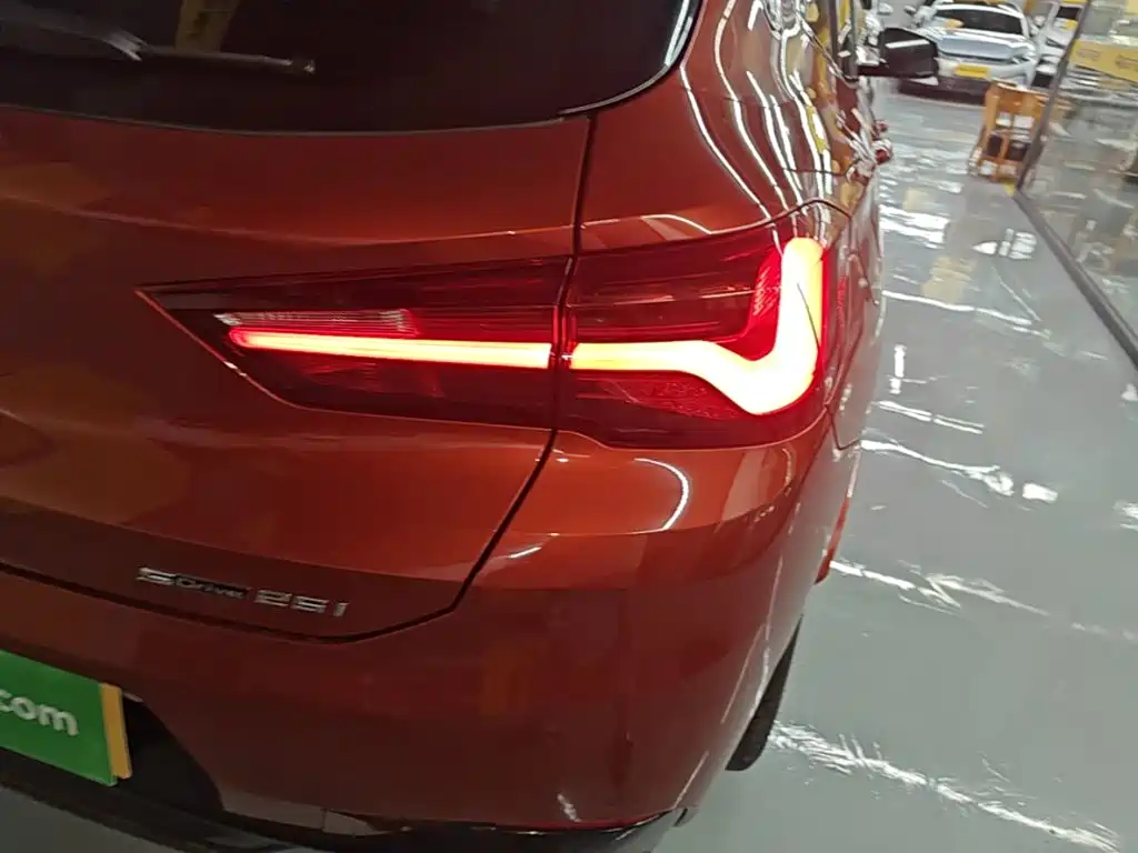 BMW X2 — фото 8