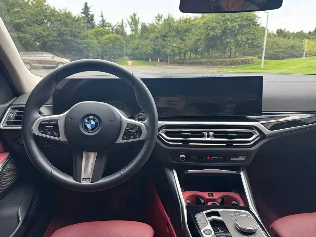 BMW i3 — фото 8