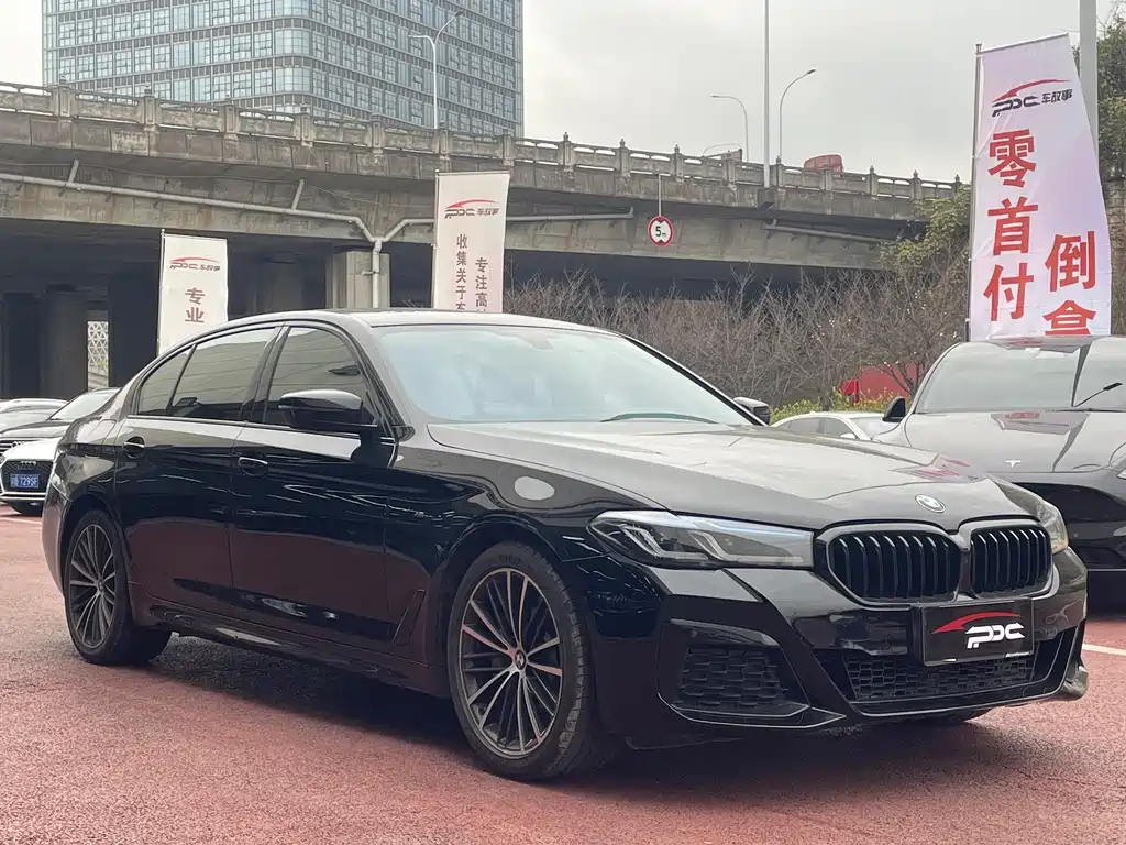 BMW 5 Series — фото 2