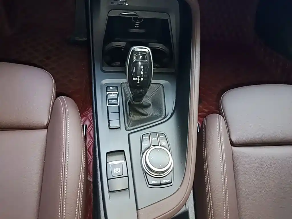 BMW X1 — фото 14