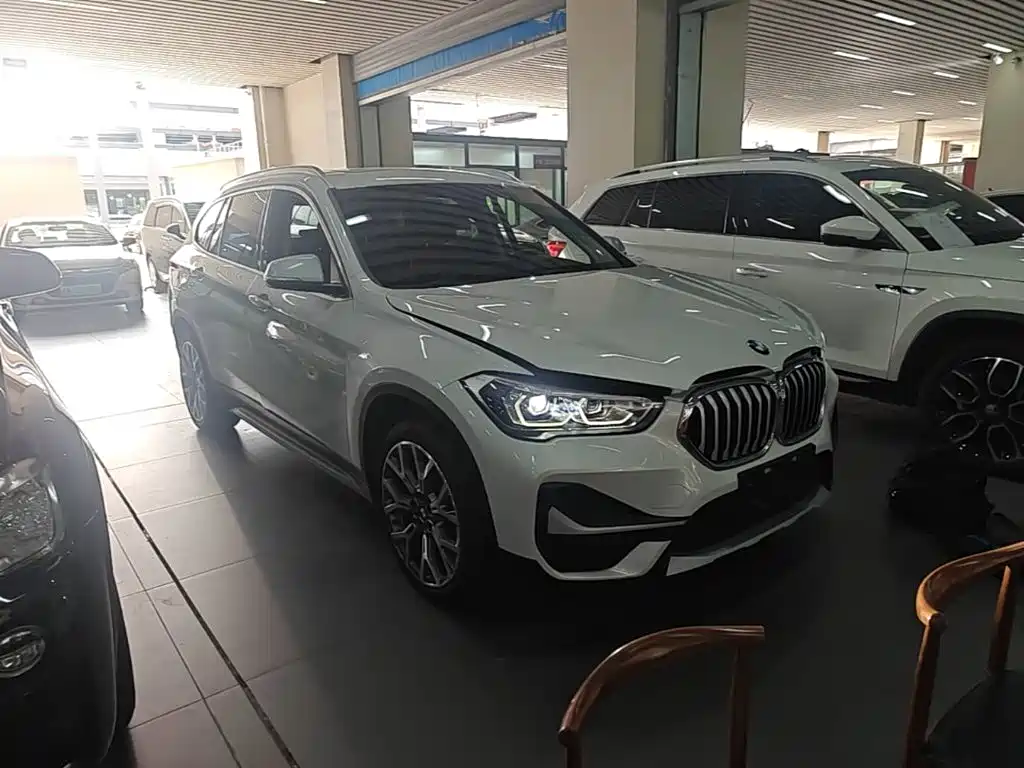 BMW X1 — фото 4