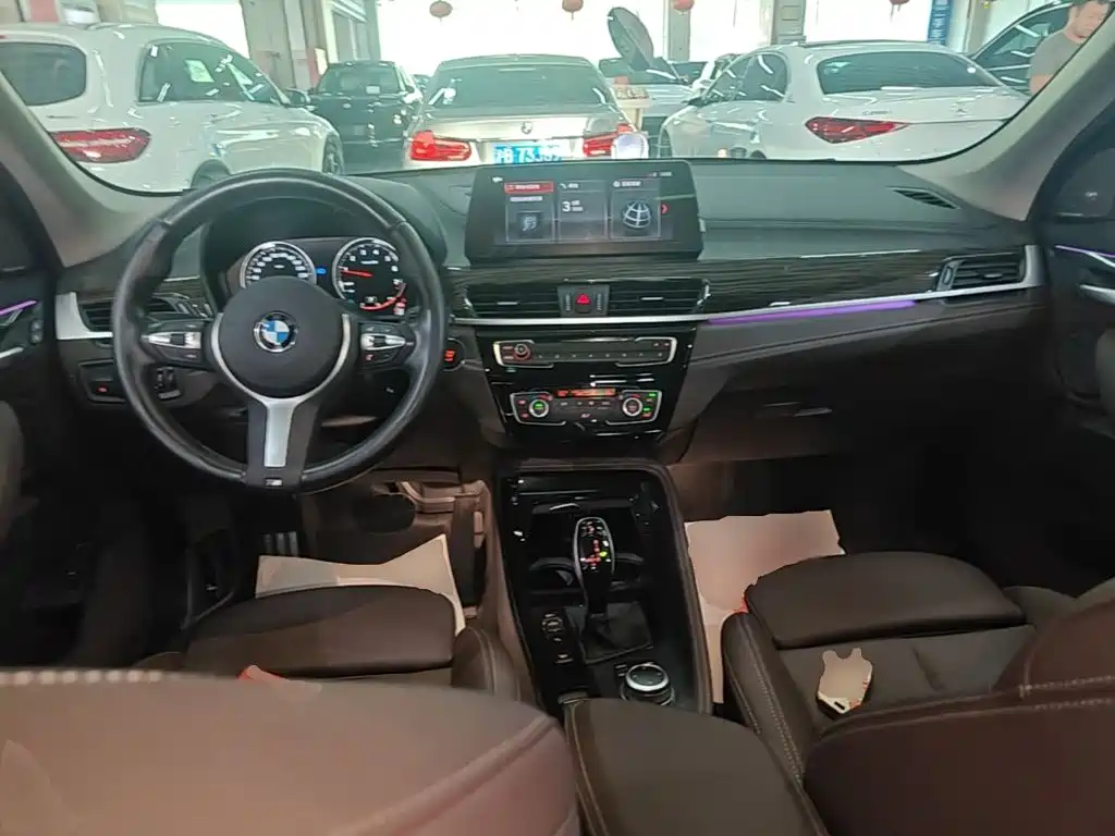 BMW X1 — фото 10