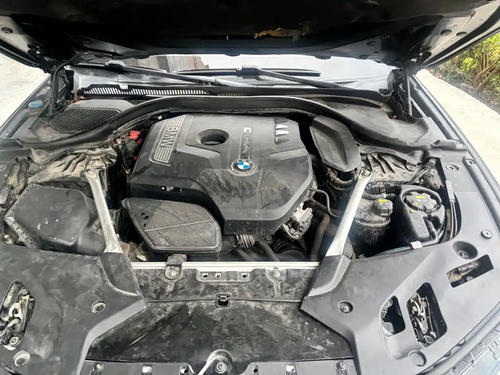 BMW 5 Series — фото 22