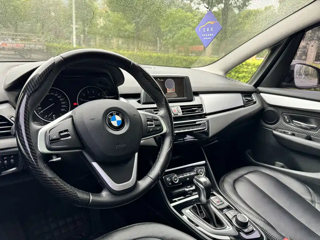 BMW 2 Series Gran Tourer — фото 9