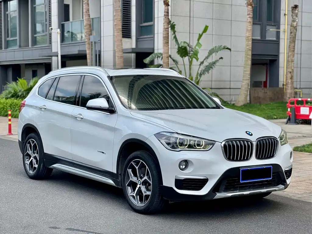 BMW X1 — фото 3