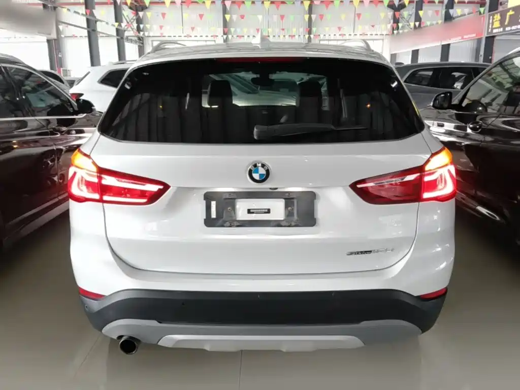 BMW X1 — фото 6