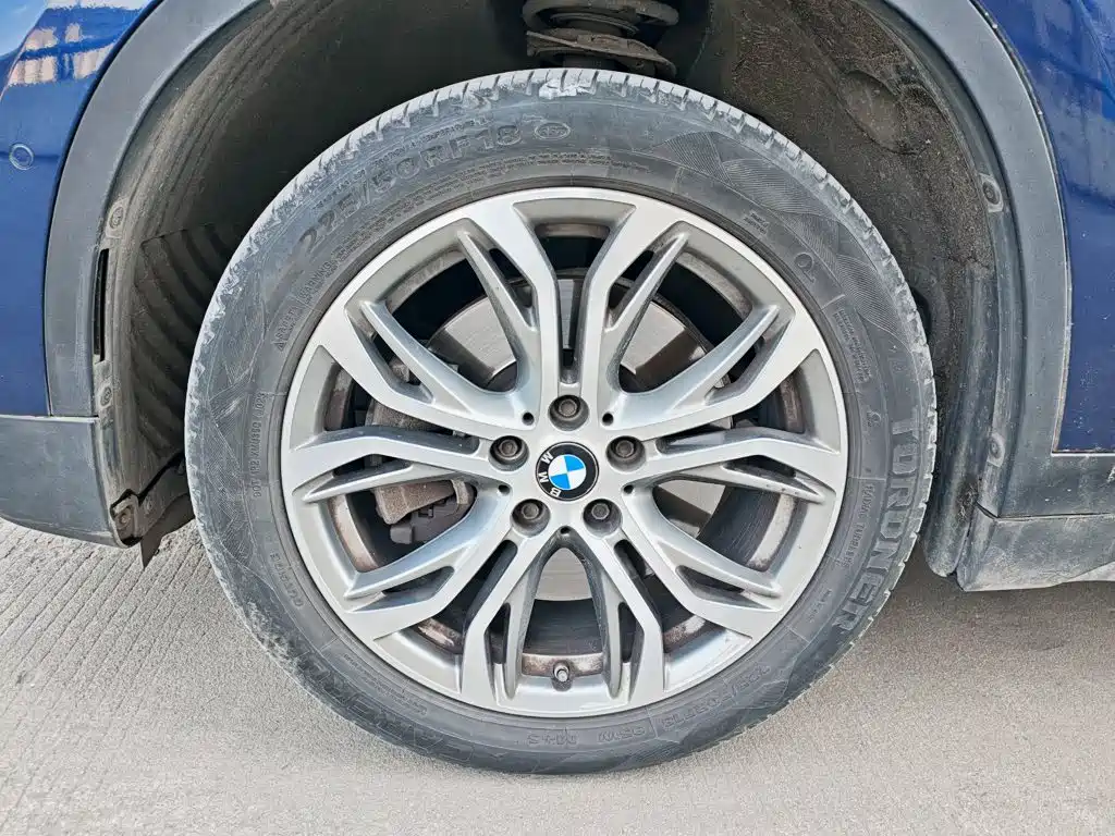 BMW X1 — фото 23