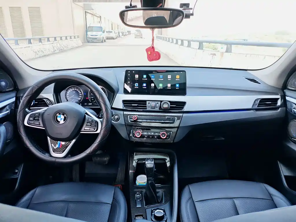 BMW X1 — фото 10