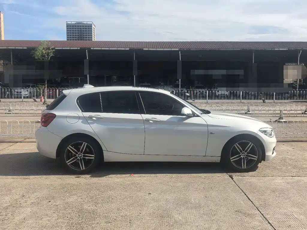 BMW 1 Series (Import) — фото 8