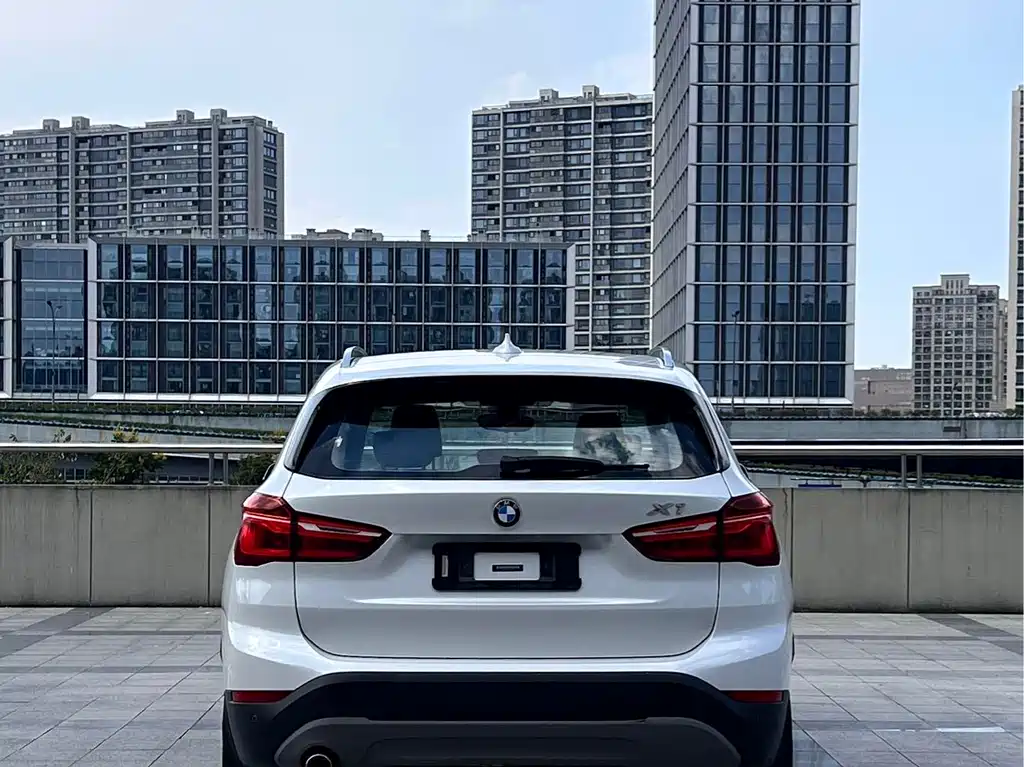 BMW X1 — фото 15