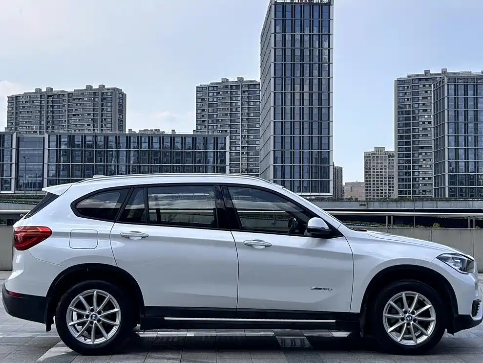 BMW X1 — фото 4
