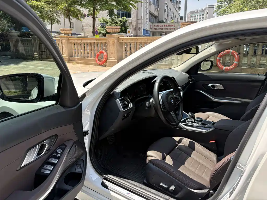 BMW 3 Series — фото 15