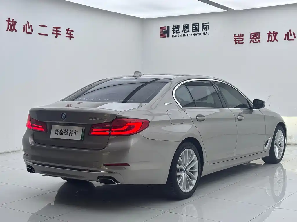 BMW 5 Series New Energy — фото 19