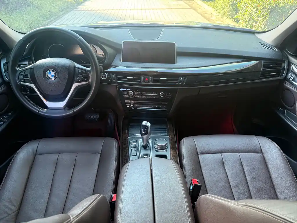 BMW X5 (Import) — фото 5