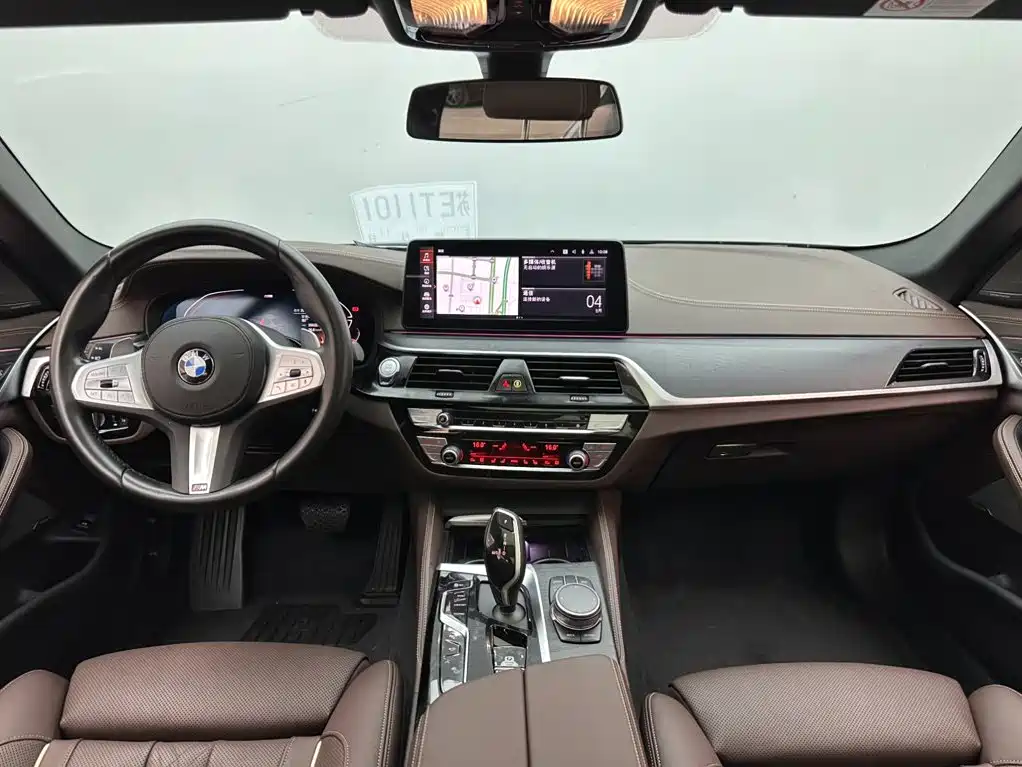 BMW 5 Series — фото 10