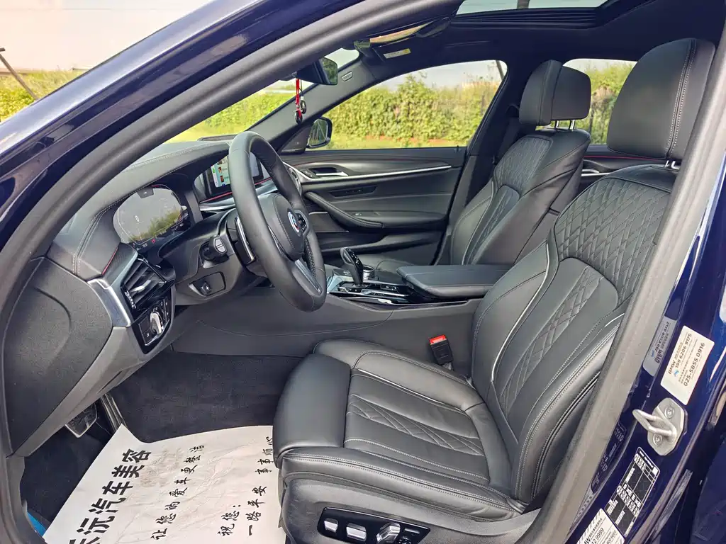 BMW 5 Series (Import) — фото 13