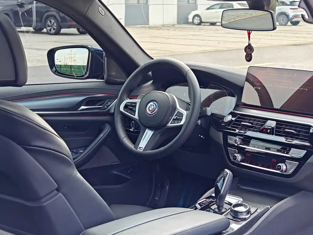 BMW 5 Series (Import) — фото 18