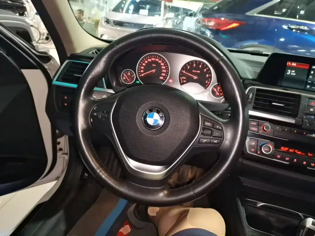 BMW 3 Series — фото 11