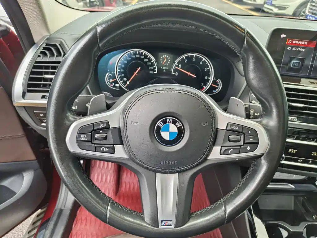 BMW X3 — фото 24