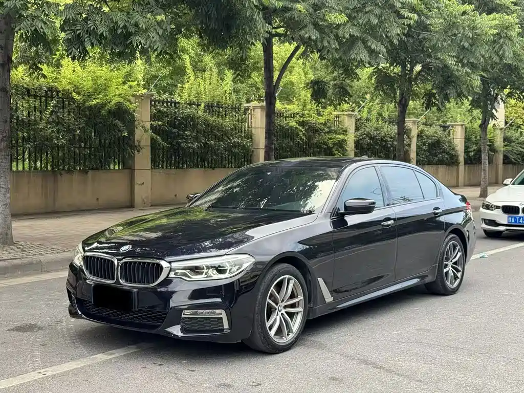 BMW 5 Series — фото 3