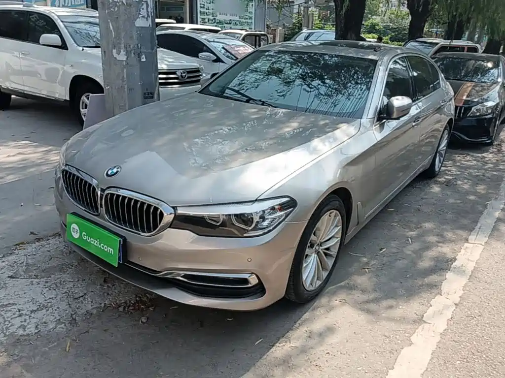 BMW 5 Series — фото 2